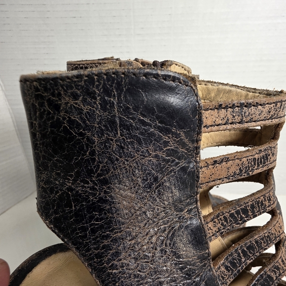 Bedstu Occam Caged Heeled Booties 8.5 - Picture 9 of 16